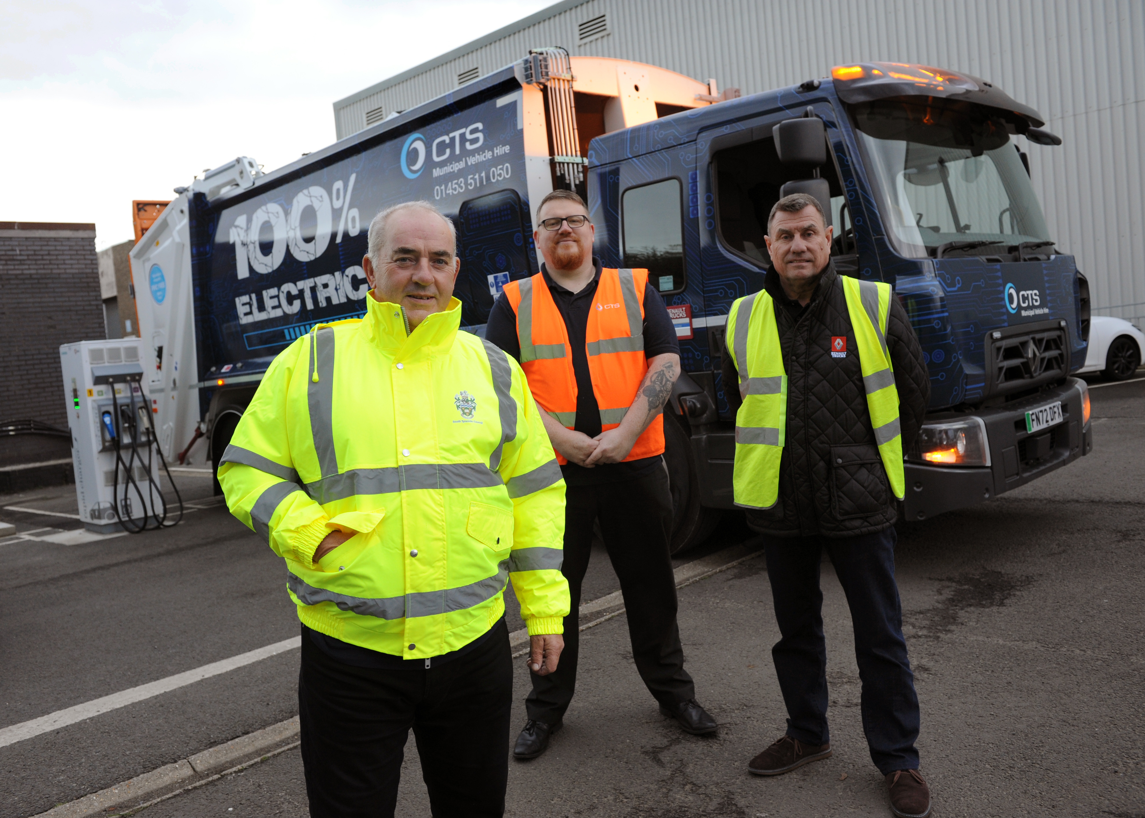South Tyneside first to hire electric refuse truck